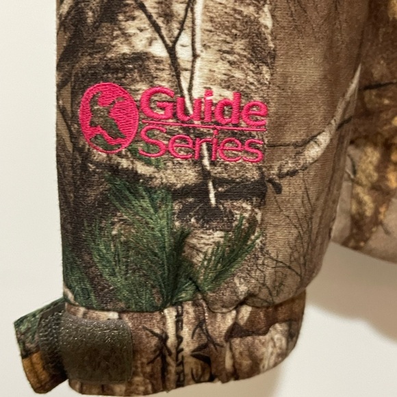 Like new Gander Mountain guide series, hooded waterproof jacket - Picture 7 of 8